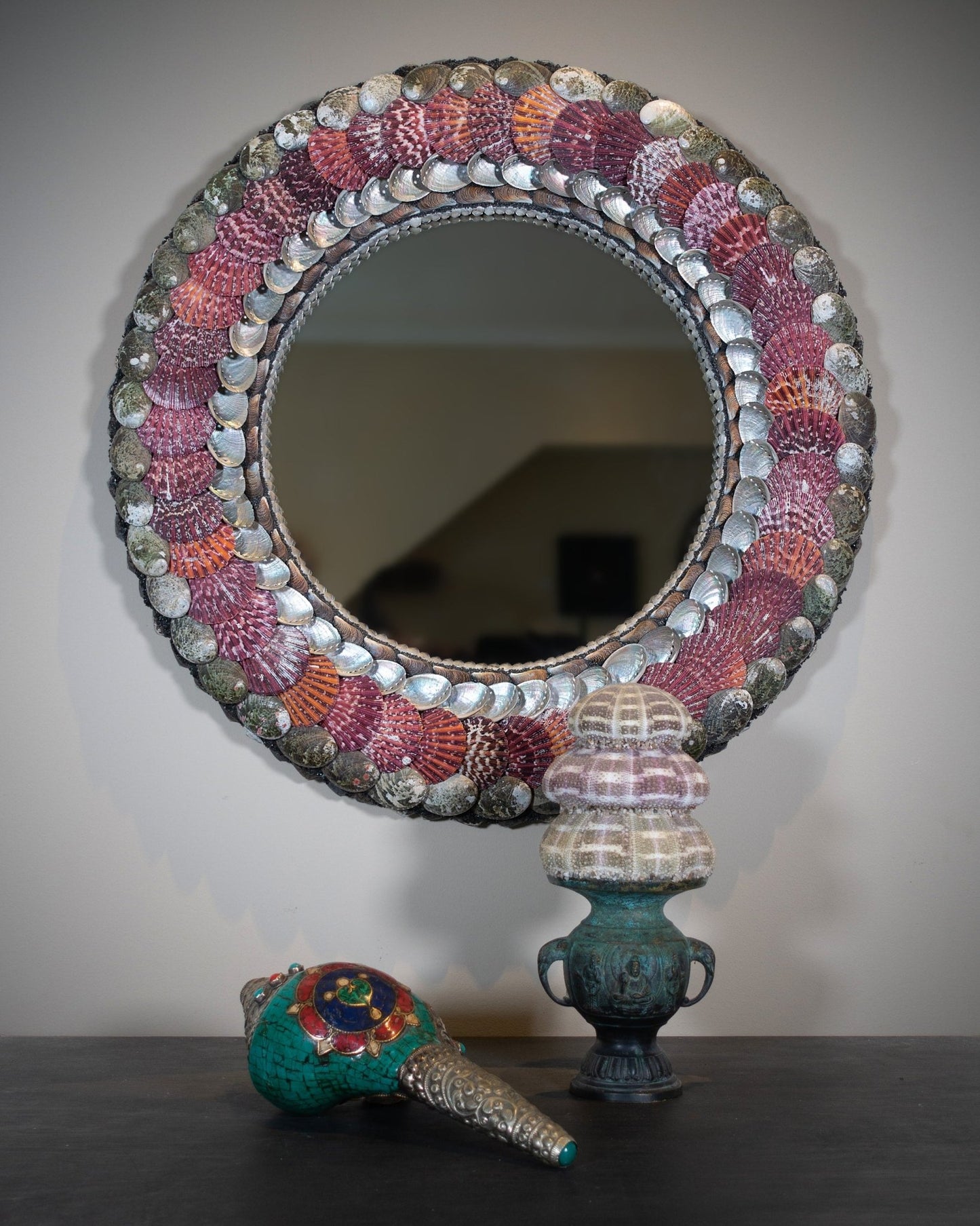 A MANTLE PIECE | Shell mirror | Shellman | Amsterdam | Natural art from sea and beach
