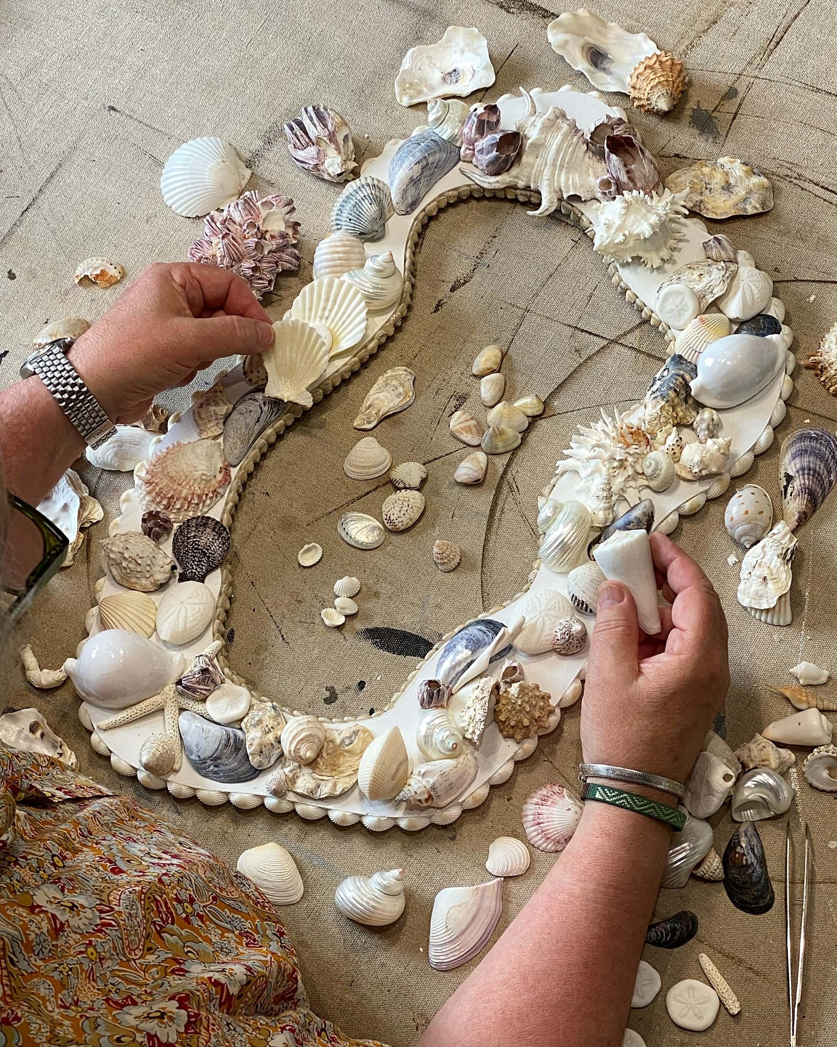FACE IT | Shell mirror, 1 of 1 | Shellman | Amsterdam | Natural art from sea and beach