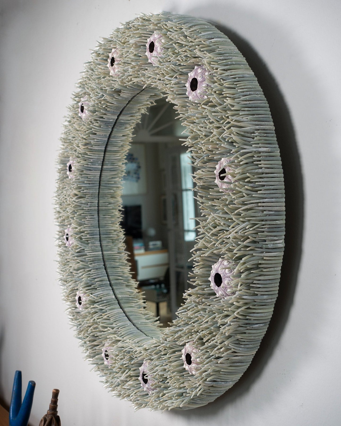 IN THE TALL GRASS | Shell mirror, 1 of 1 | Shellman | Amsterdam | Natural art from sea and beach