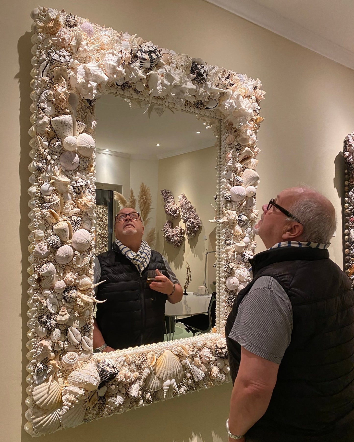 MUREX | Shell mirror, 1 of 1 | Shellman | Amsterdam | Natural art from sea and beach
