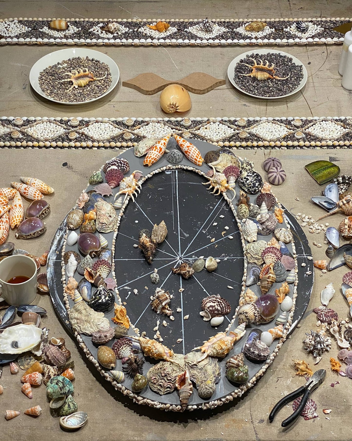 OVOID | Shell mirror, 1 of 1 | Shellman | Amsterdam | Natural art from sea and beach