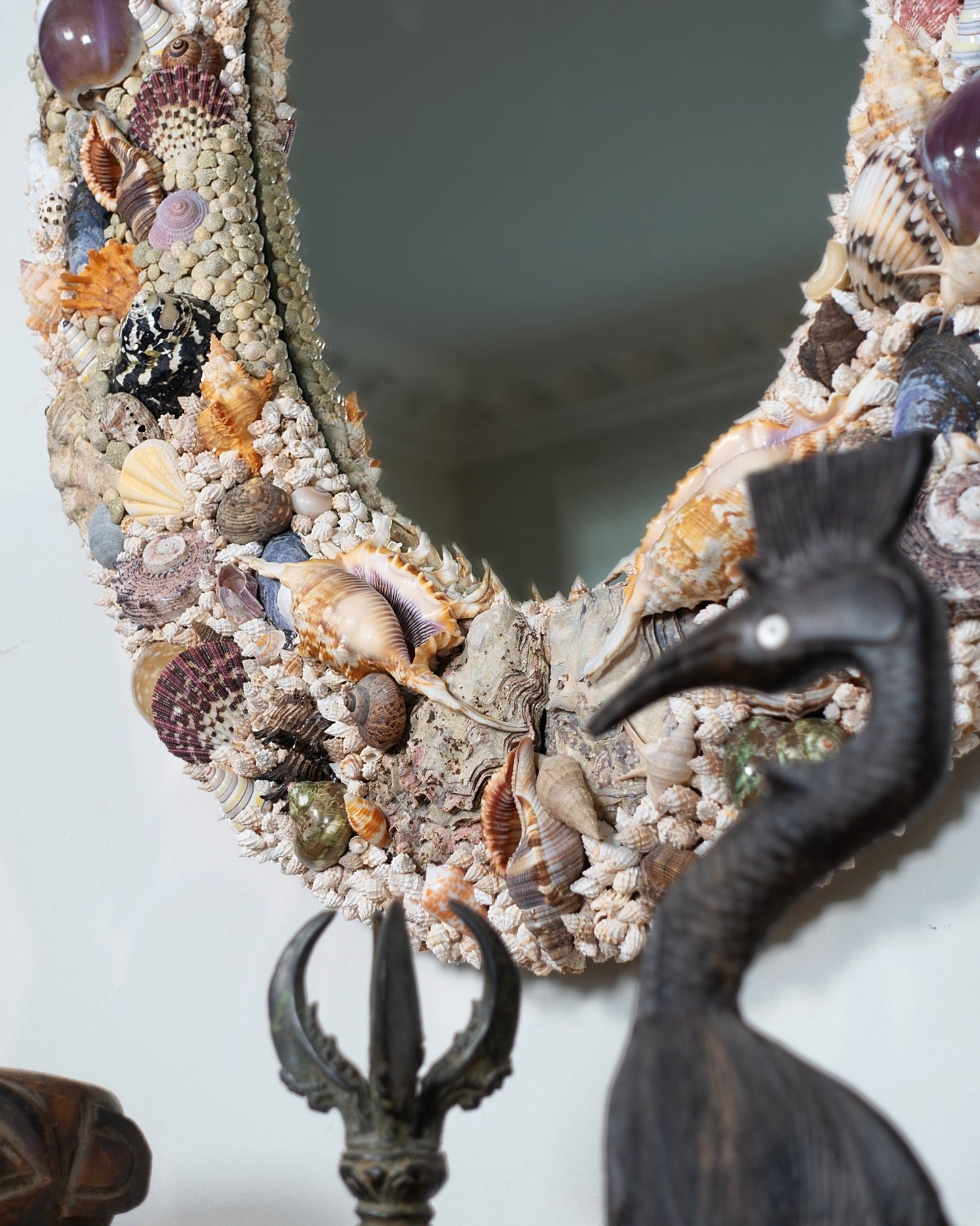 OVOID | Shell mirror, 1 of 1 | Shellman | Amsterdam | Natural art from sea and beach