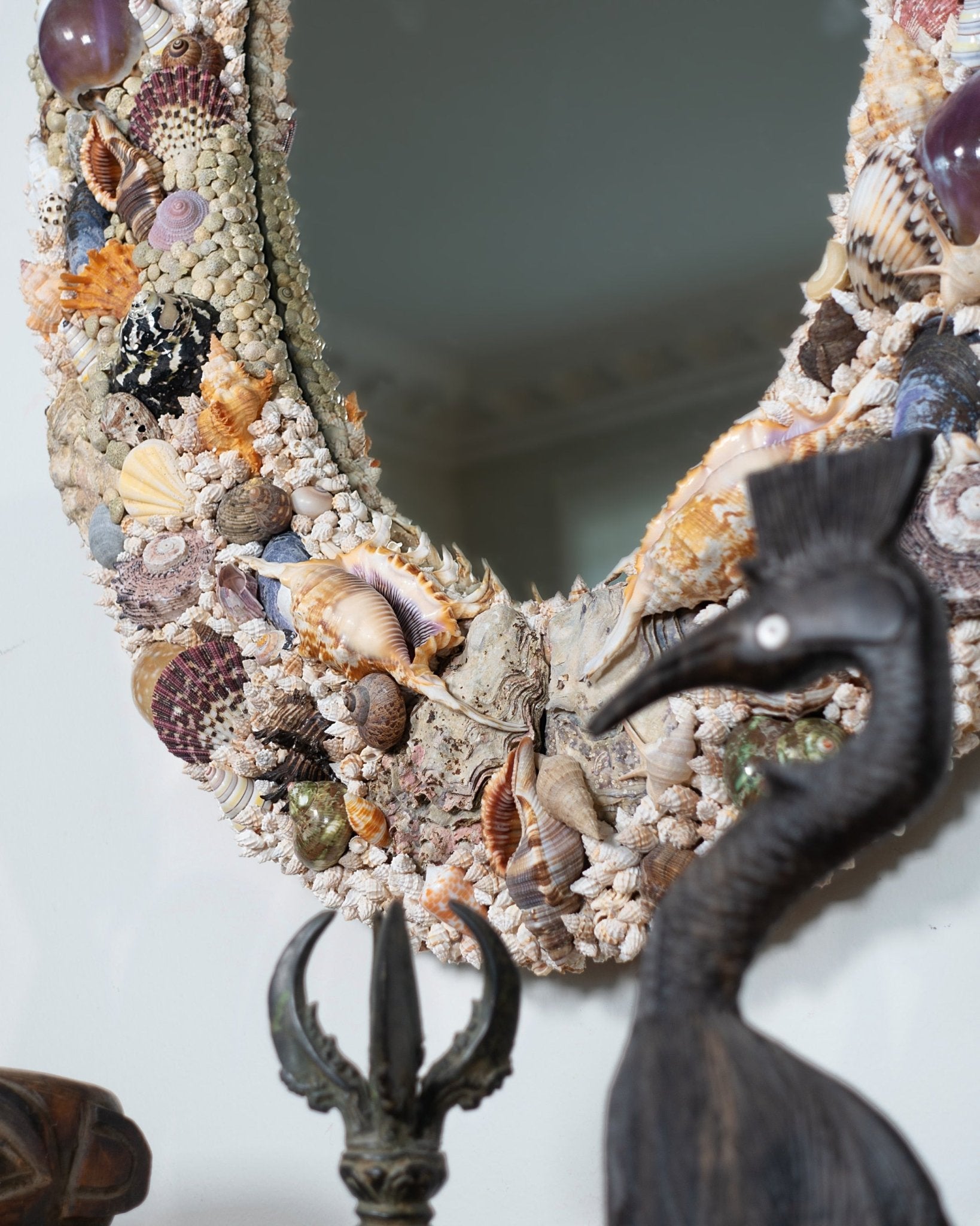 OVOID | Shell mirror, 1 of 1 | Shellman | Amsterdam | Natural art from sea and beach