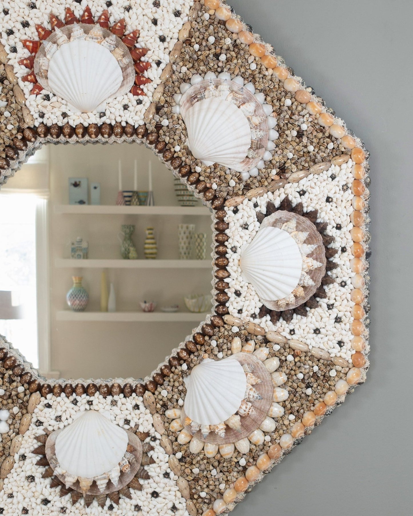 OCTACORONA | Shell mirror, 1 of 1 | Shellman | Amsterdam | Natural art from sea and beach