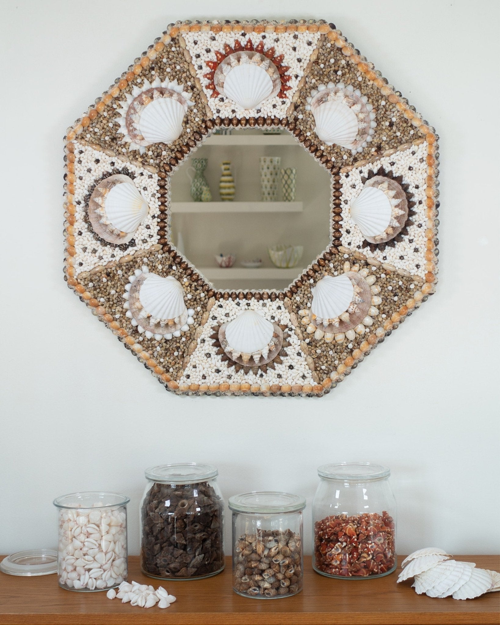 OCTACORONA | Shell mirror, 1 of 1 | Shellman | Amsterdam | Natural art from sea and beach