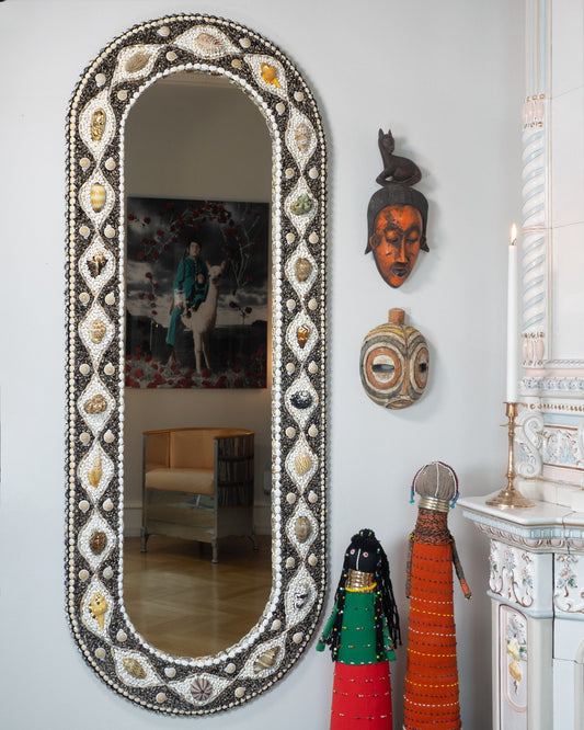 STRICTLY DIVERSE | Shell mirror, 1 of 1 | Shellman | Amsterdam | Natural art from sea and beach